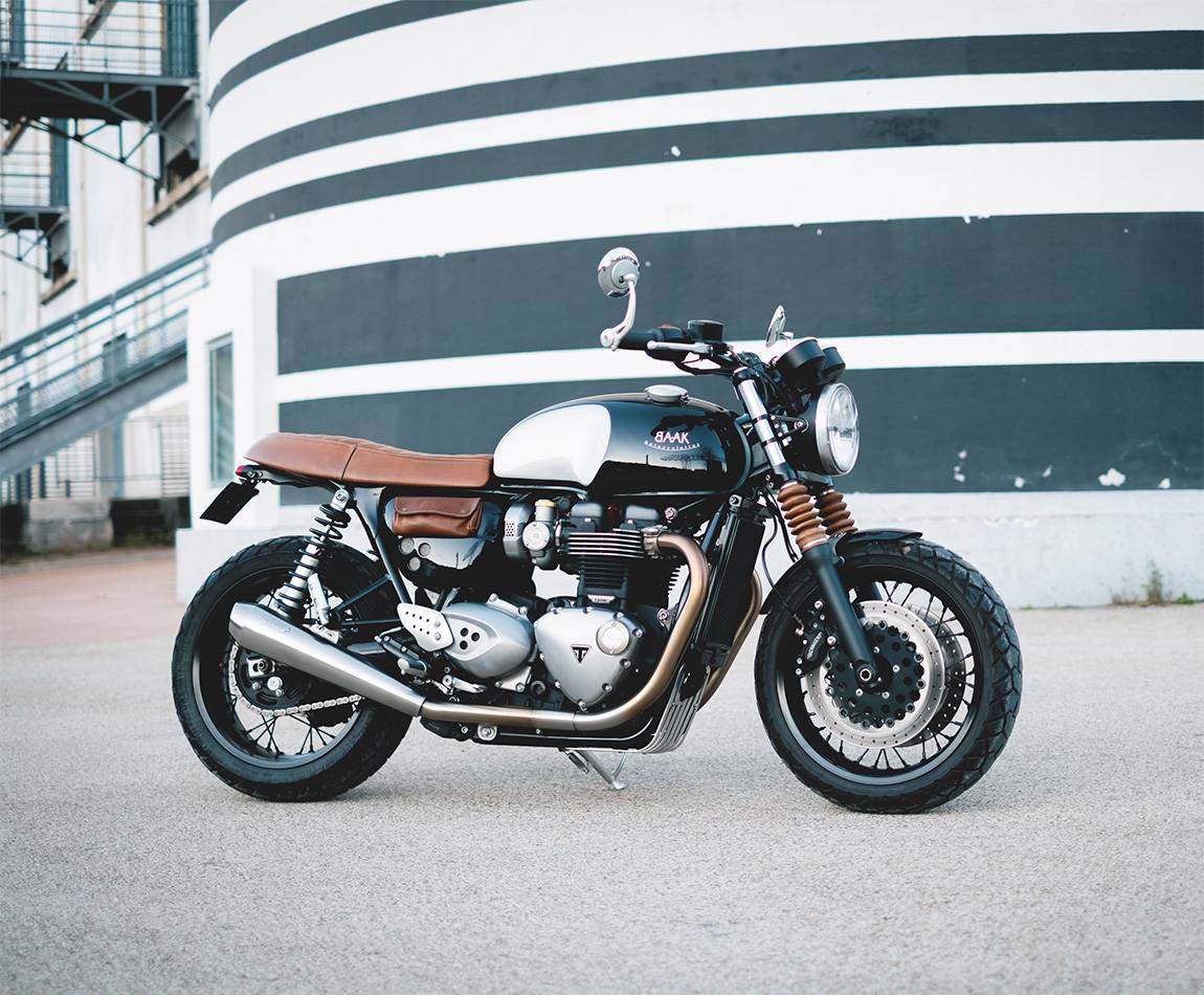 Triumph Thruxton 1200 Tracker by BAAK workshop